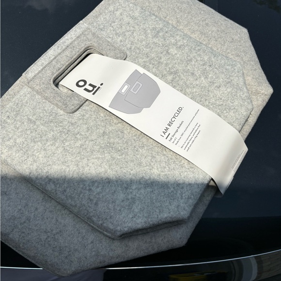 Large and small storage bags/baskets. Sold in set of 2. Brand new never used. - Picture 1 of 6